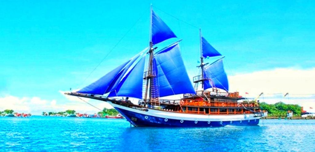Komodo Shared Boat Tour